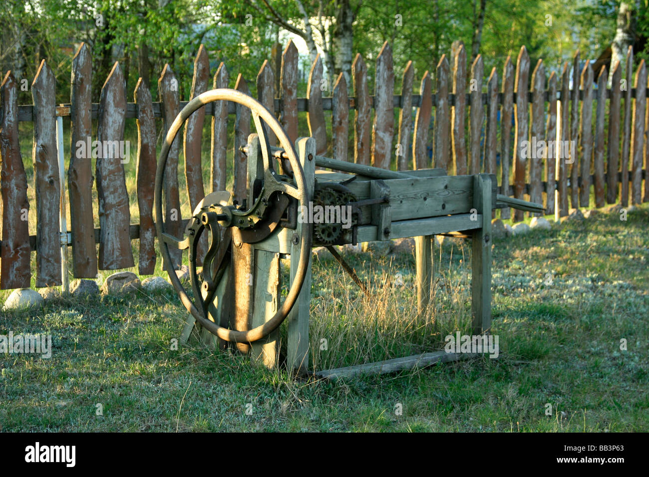Pula fresa meccanica di un dispositivo per il taglio di paglia o fieno in piccoli pezzi Foto Stock