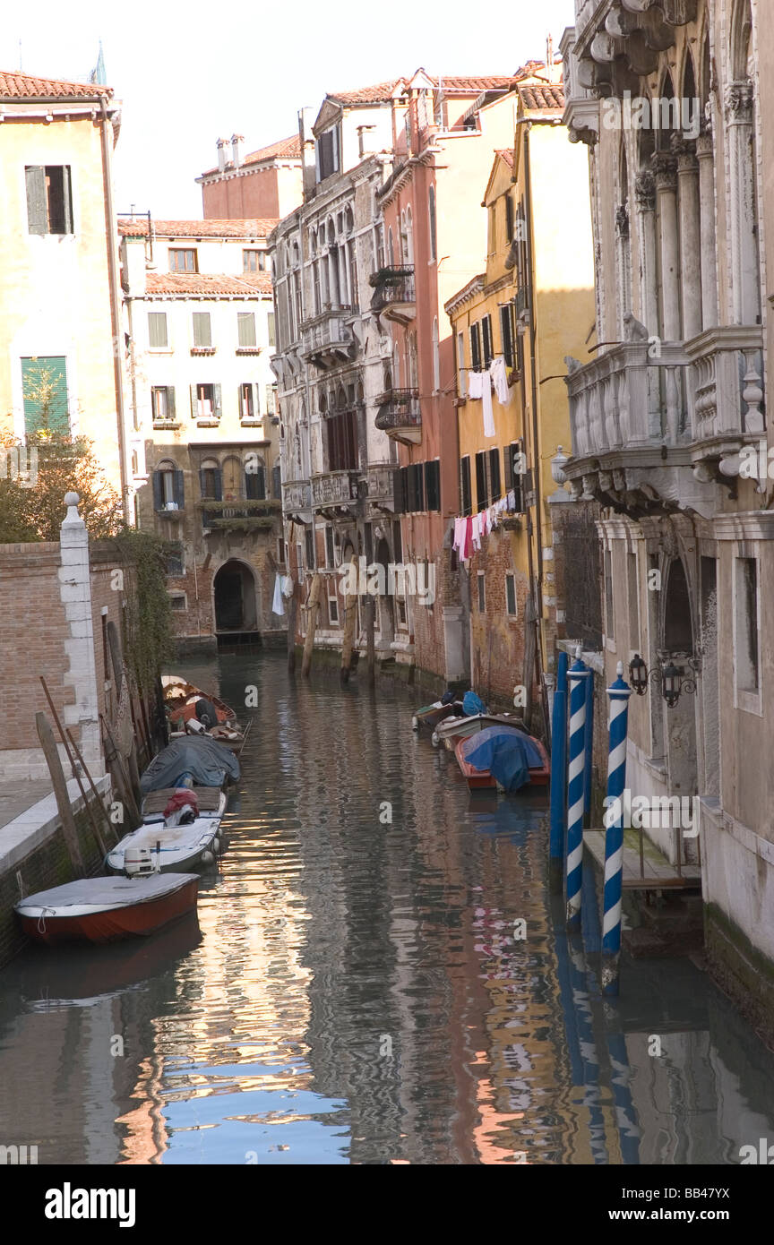 Un 'backstreet' di Venezia Foto Stock
