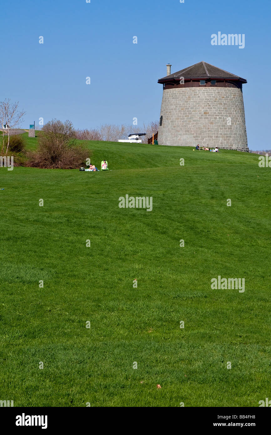 Un Martello Tower è raffigurato sulle pianure di Abramo nella città di Québec Foto Stock