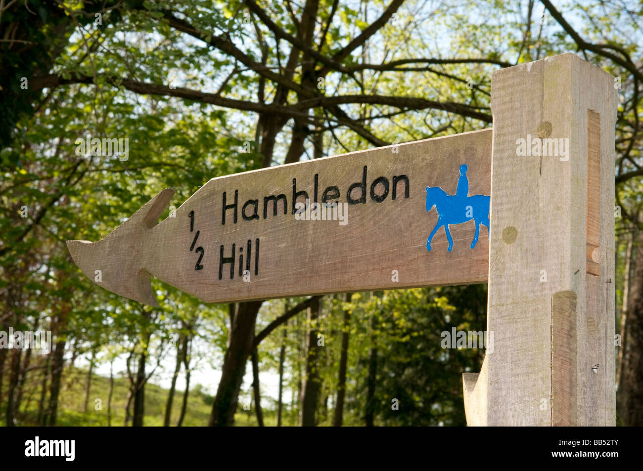Cartello di puntamento Hambledon Hill collina preistorica fort nel Dorset Foto Stock