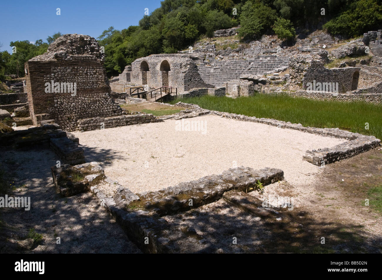 Santuario di Esculapio nella antica città romana di Butrinto UNESCO World Heritage Site nel Parco Nazionale della Repubblica di Albania Foto Stock