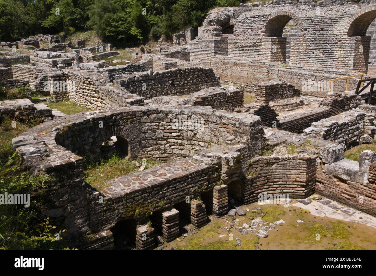 Santuario di Esculapio nella antica città romana di Butrinto UNESCO World Heritage Site nel Parco Nazionale della Repubblica di Albania Foto Stock