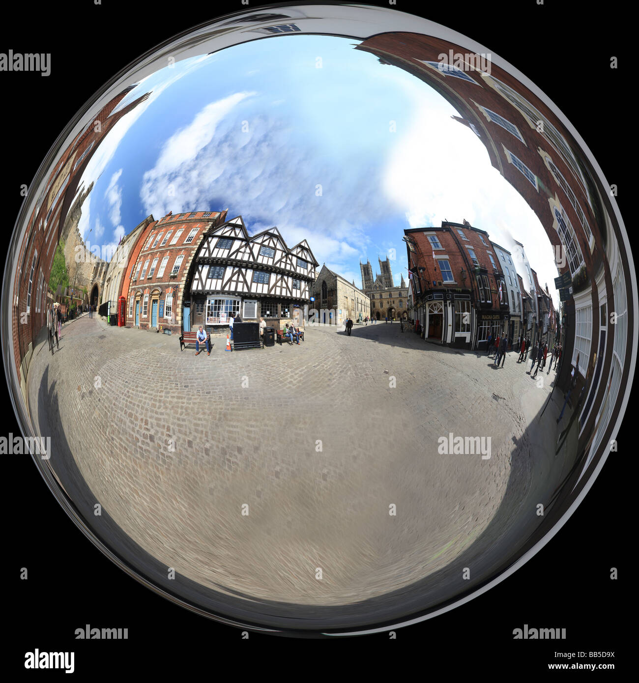 Cattedrale di Lincoln e la piazza del castello convertito in una sfera di 360° Lincoln City Lincolnshire scatti Foto Stock