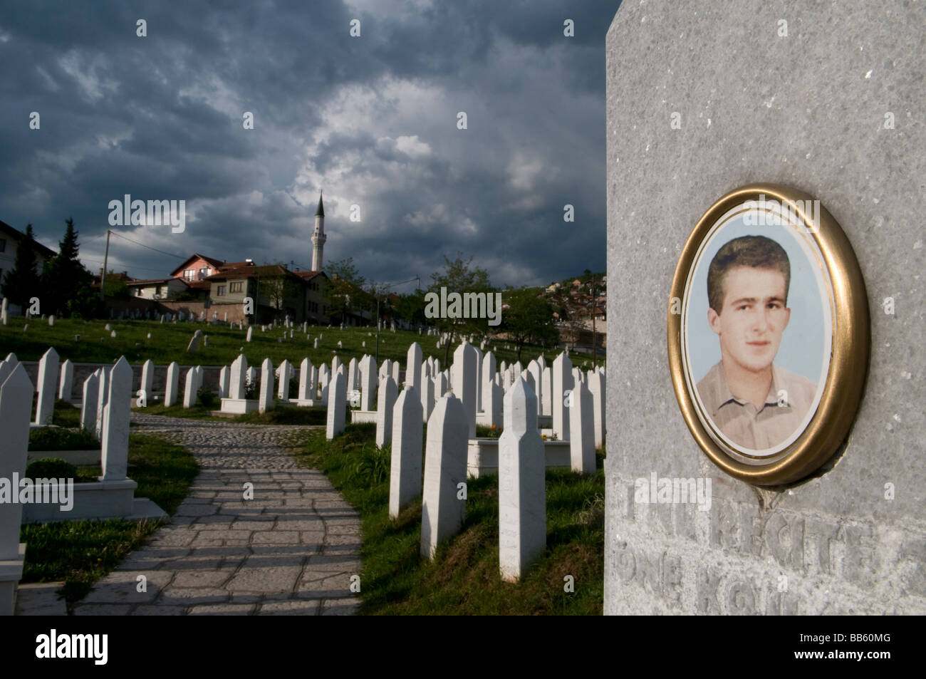 I martiri " Memorial Cemetery Kovaci per le vittime della guerra si trova a Stari Gradi distretto, a Sarajevo capitale della Bosnia ed Erzegovina Foto Stock