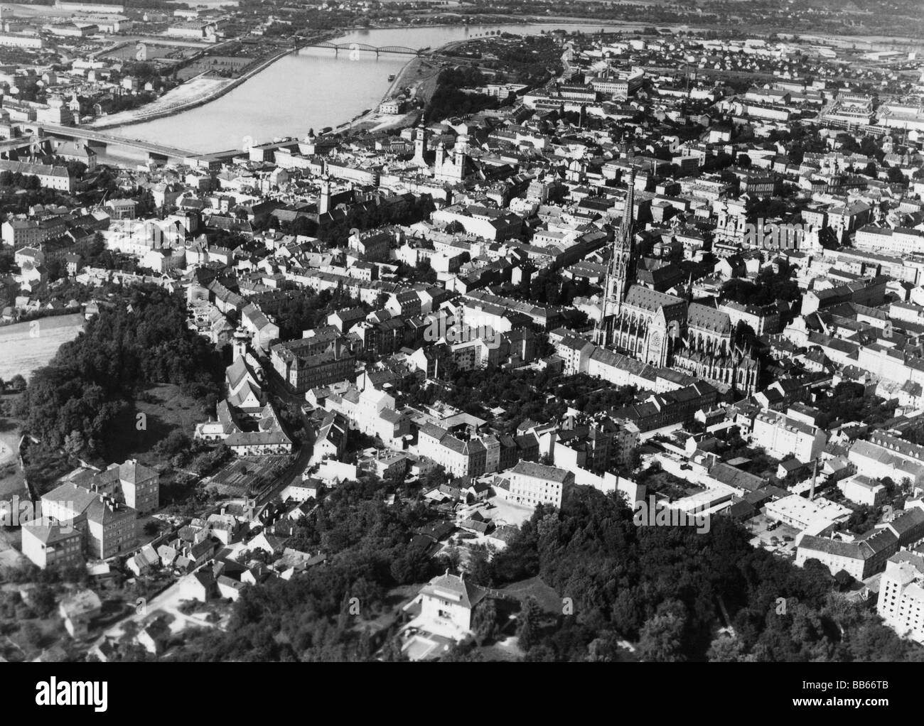 Geografia / viaggio, Austria, Linz, vista sulla città / città, vista aerea, 1960s, Foto Stock