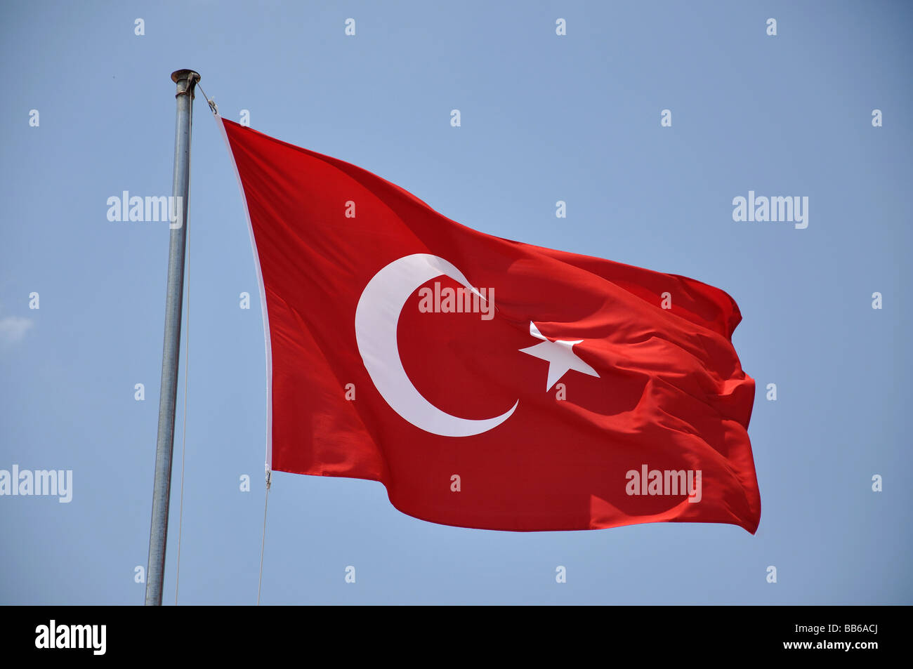 Bandiera turca dal porto, Marmaris, Datca Peninsula, Provincia Mulga, Turchia Foto Stock