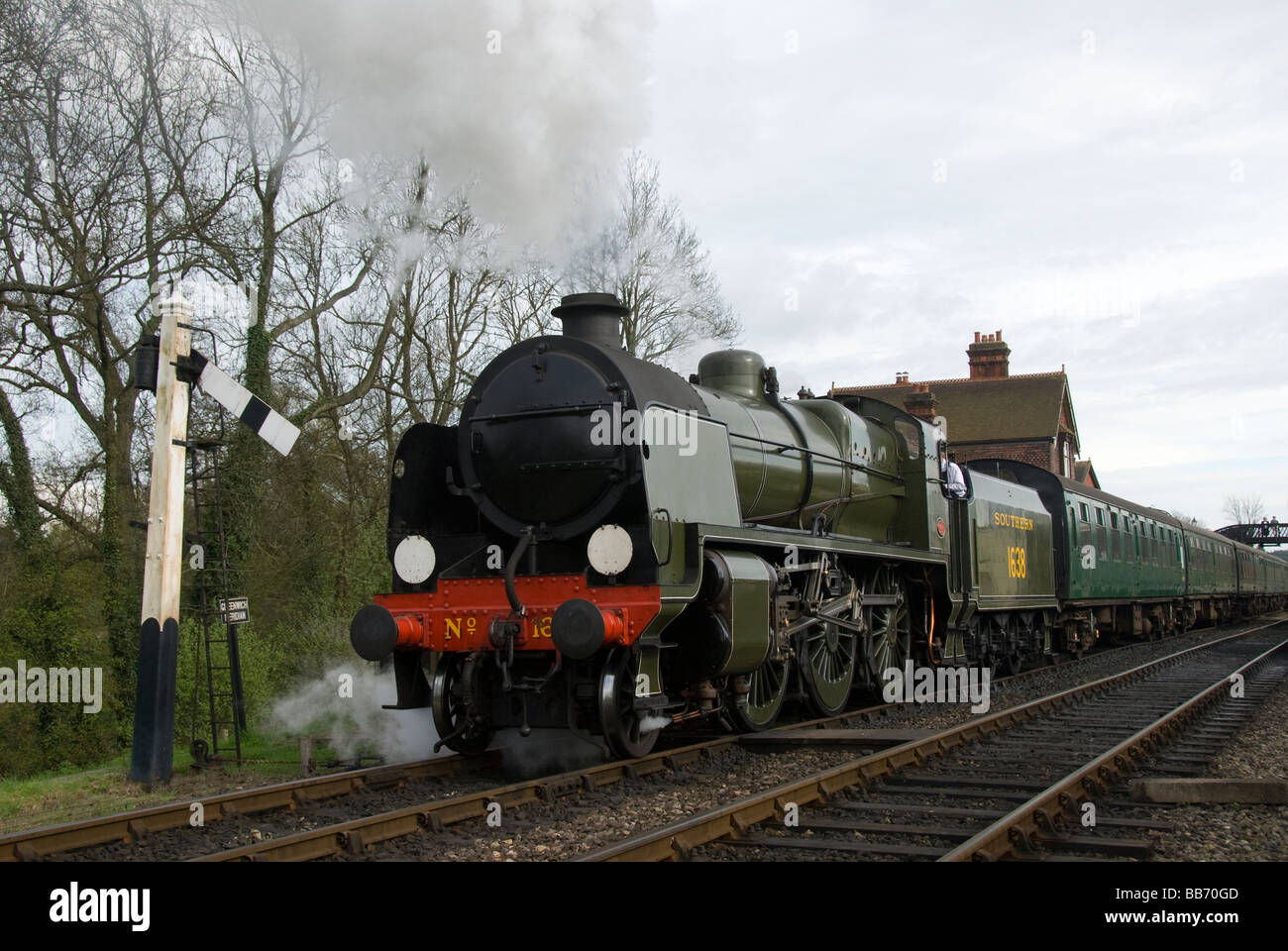 Classe U locomotiva di Sheffield Park sulla ferrovia Bluebell, Ferrovia Meridionale Foto Stock