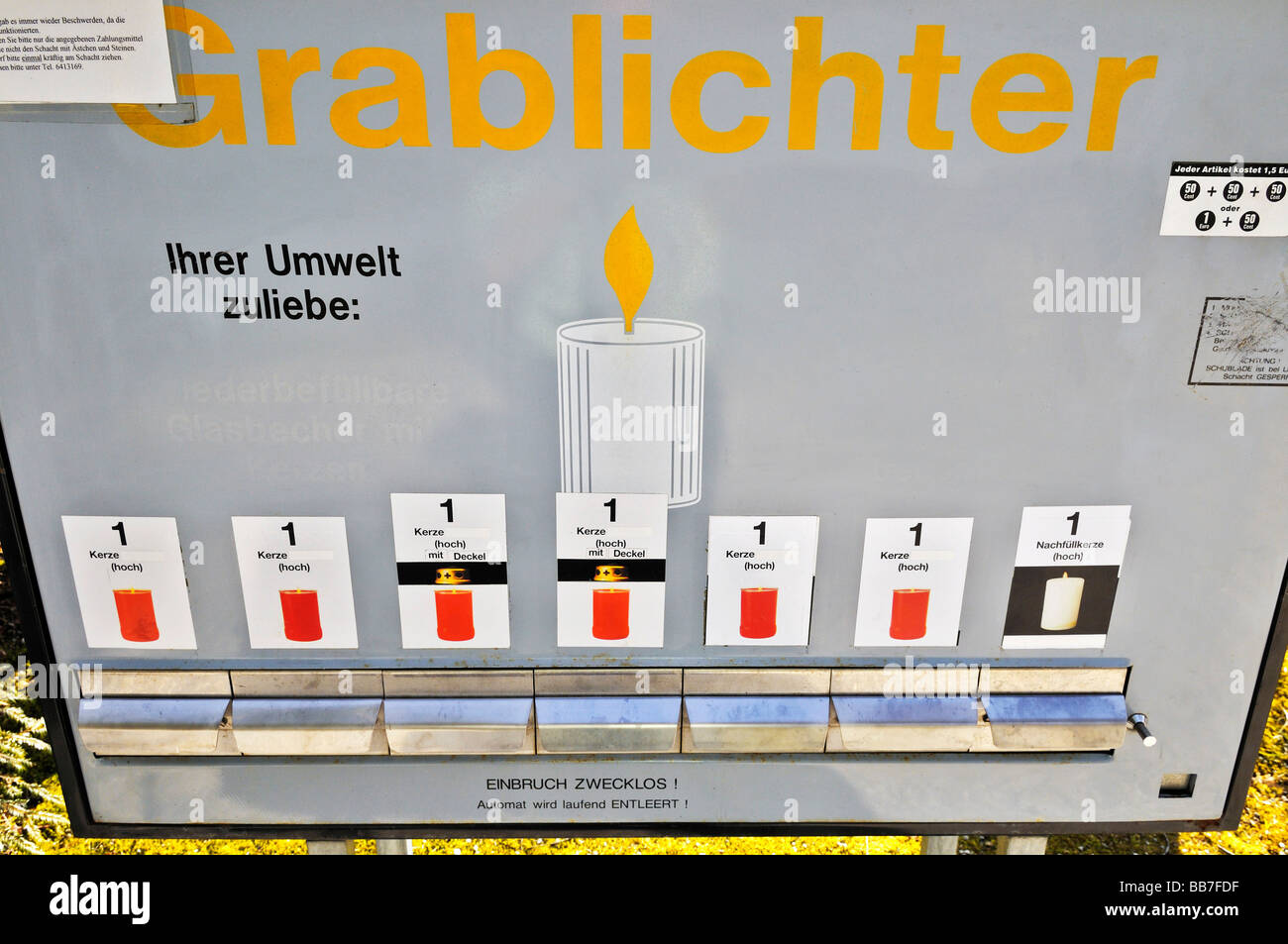 Memorial candele distributore, Gruenwald, Monaco di Baviera, Germania, Europa Foto Stock
