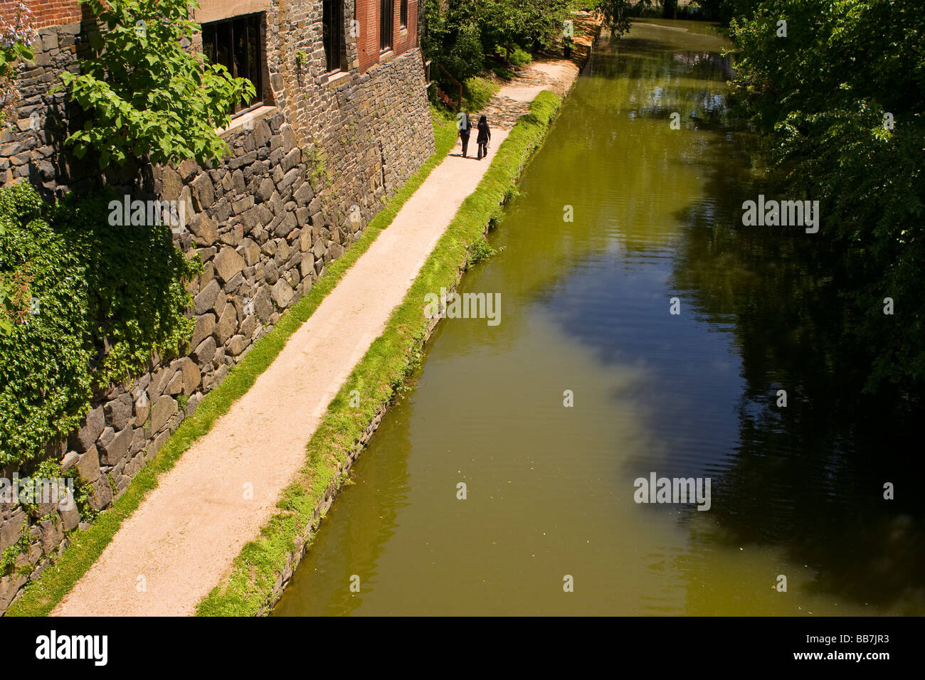 WASHINGTON DC USA la gente a piedi su C&O Canal percorso di traino in Georgetown Foto Stock