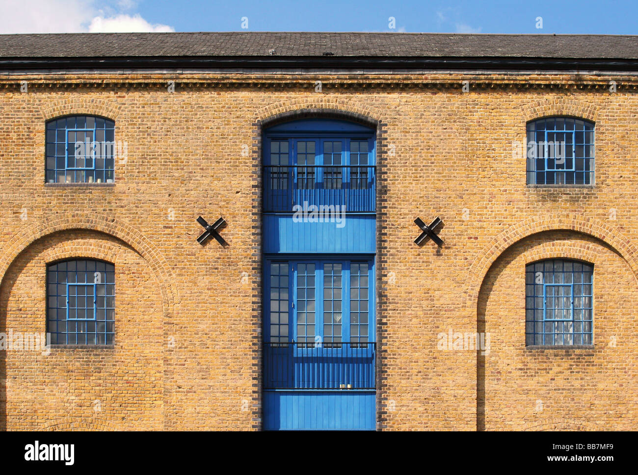 Ristrutturato ex fabbrica London Docklands Foto Stock