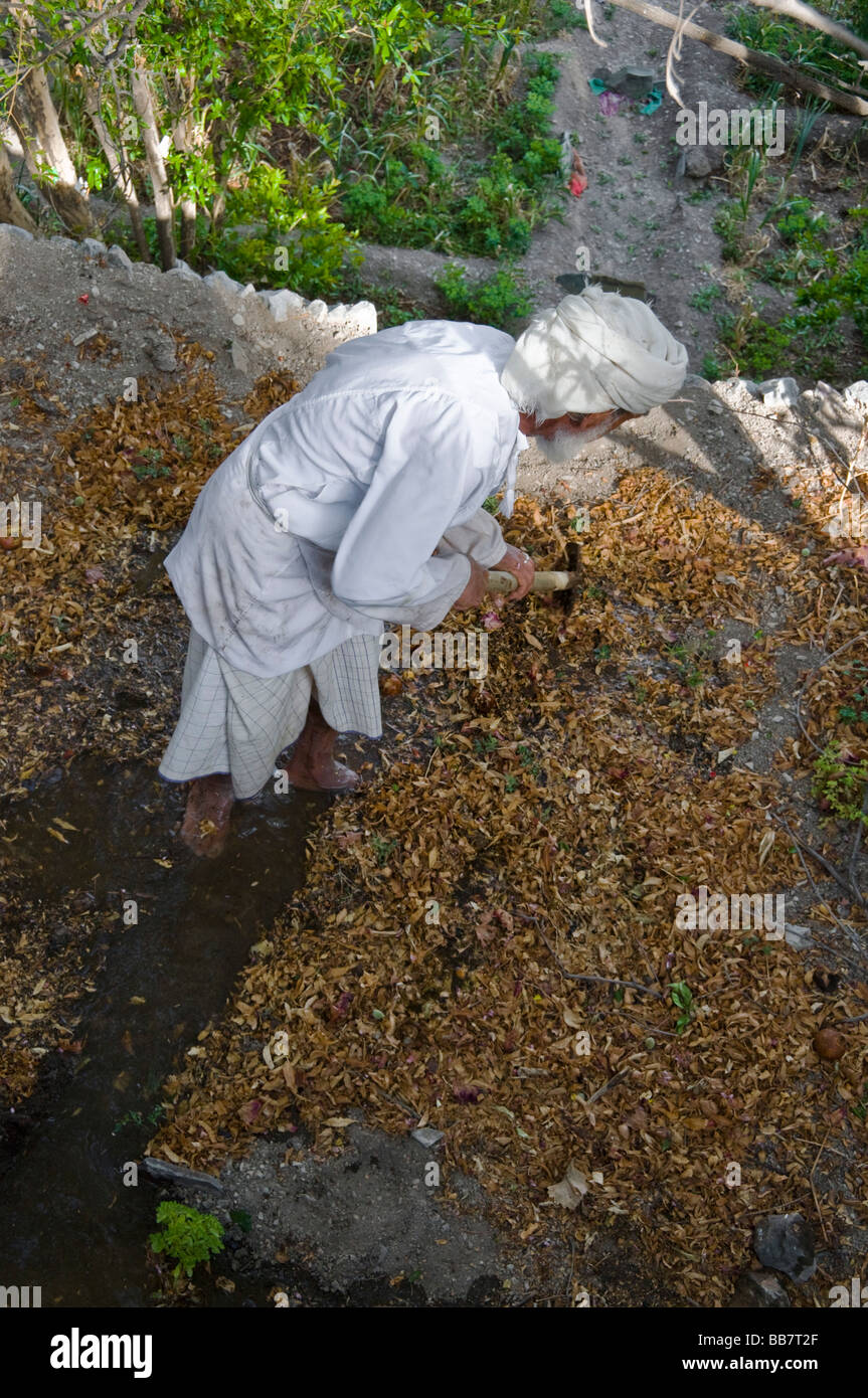 Acqua impianto di irrigazione Falaj in Jabal el Akhdar Sultanato di Oman Foto Stock