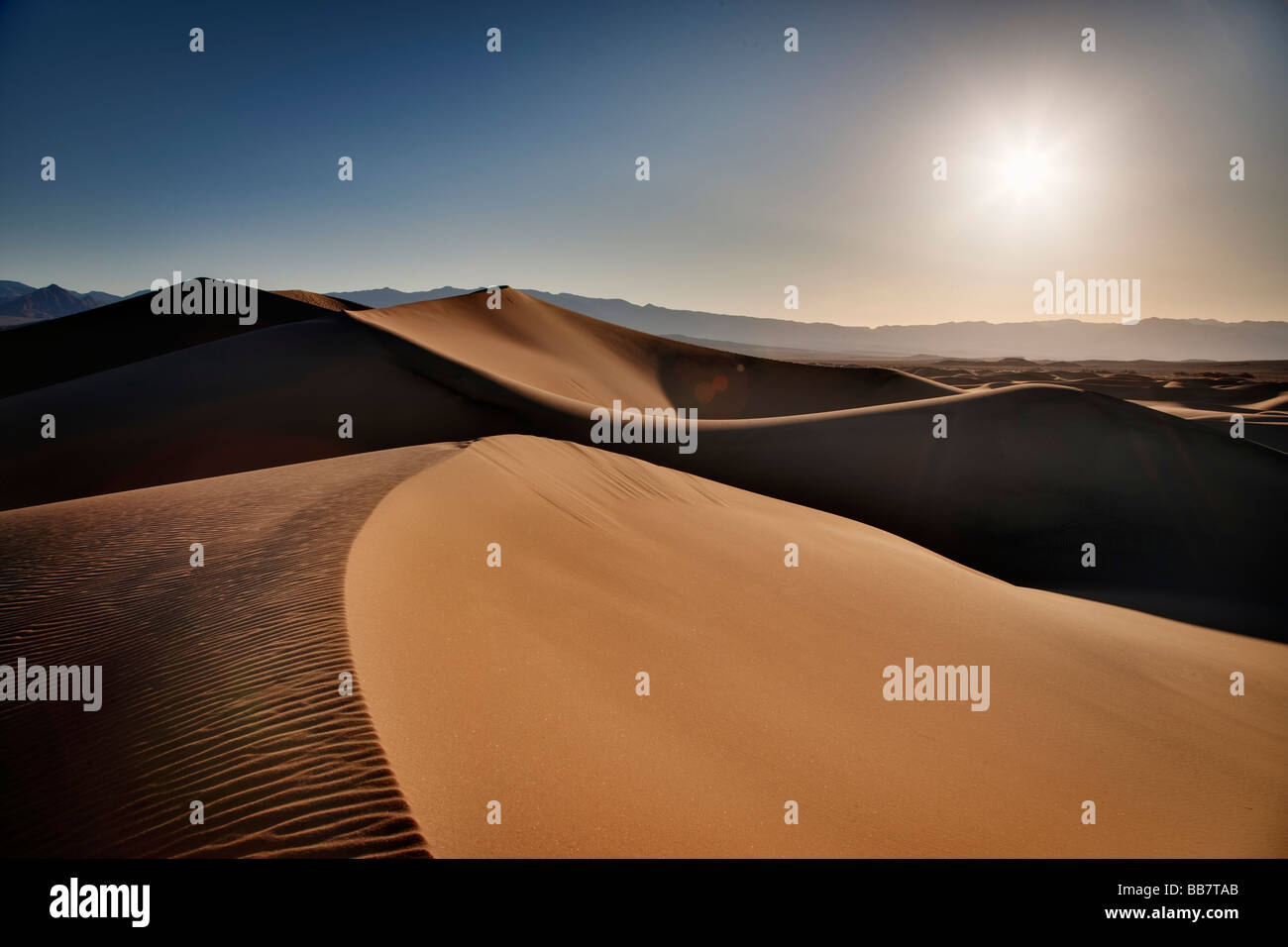 Il Mesquite dune di sabbia nel Parco Nazionale della Valle della Morte in California USA Foto Stock