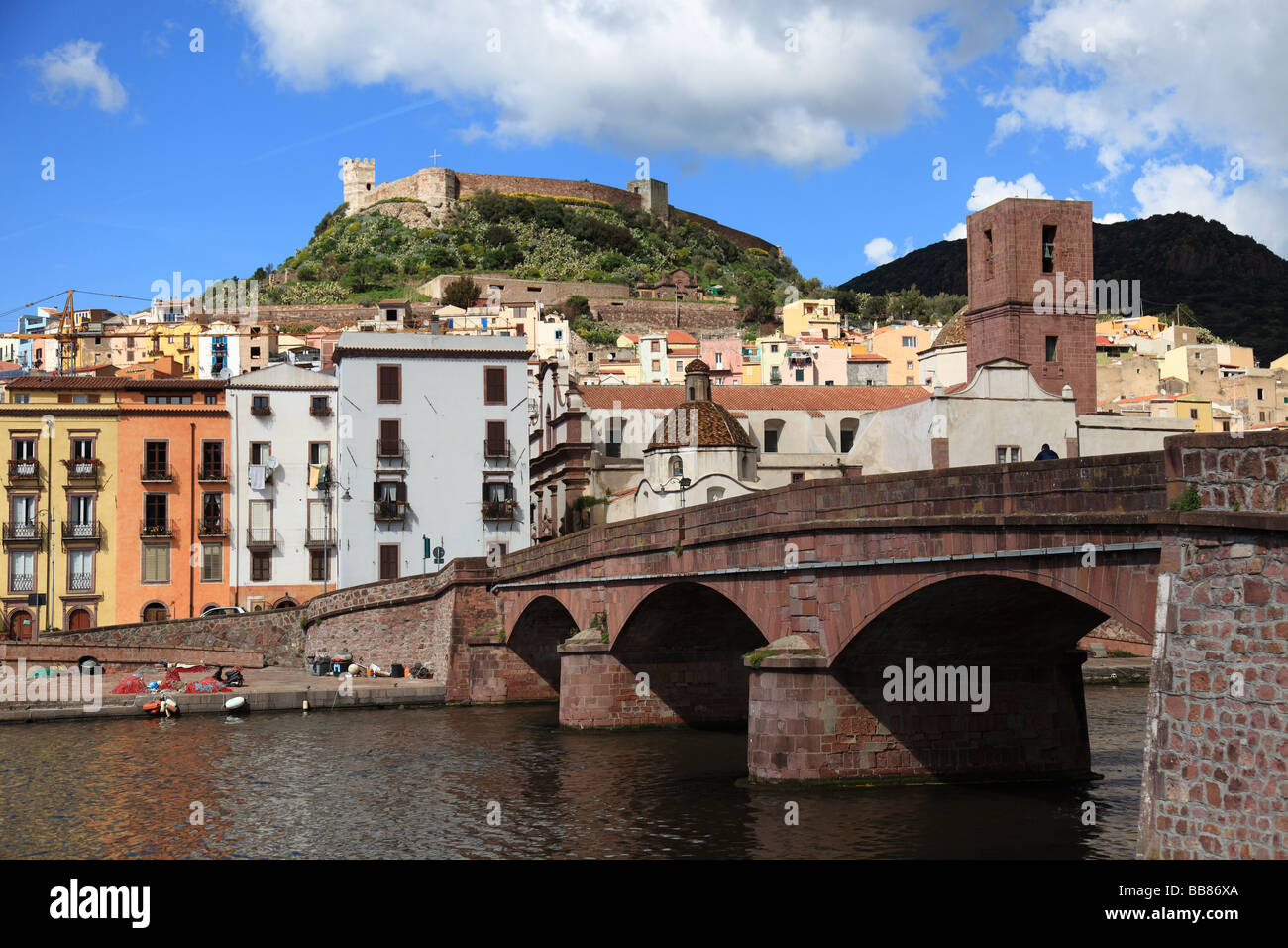 Alghero Sardegna Italia vita italiana euro mediterraneo isola port harbour viaggi città sarda Unione Europa Foto Stock