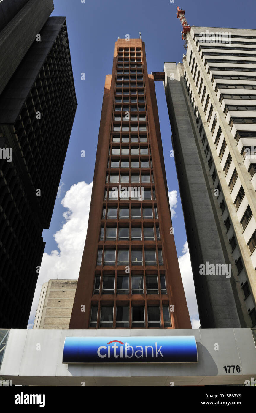 E moderno grattacielo, sede della Citibank nella Avenida Paulista street, Sao Paulo, Brasile, Sud America Foto Stock