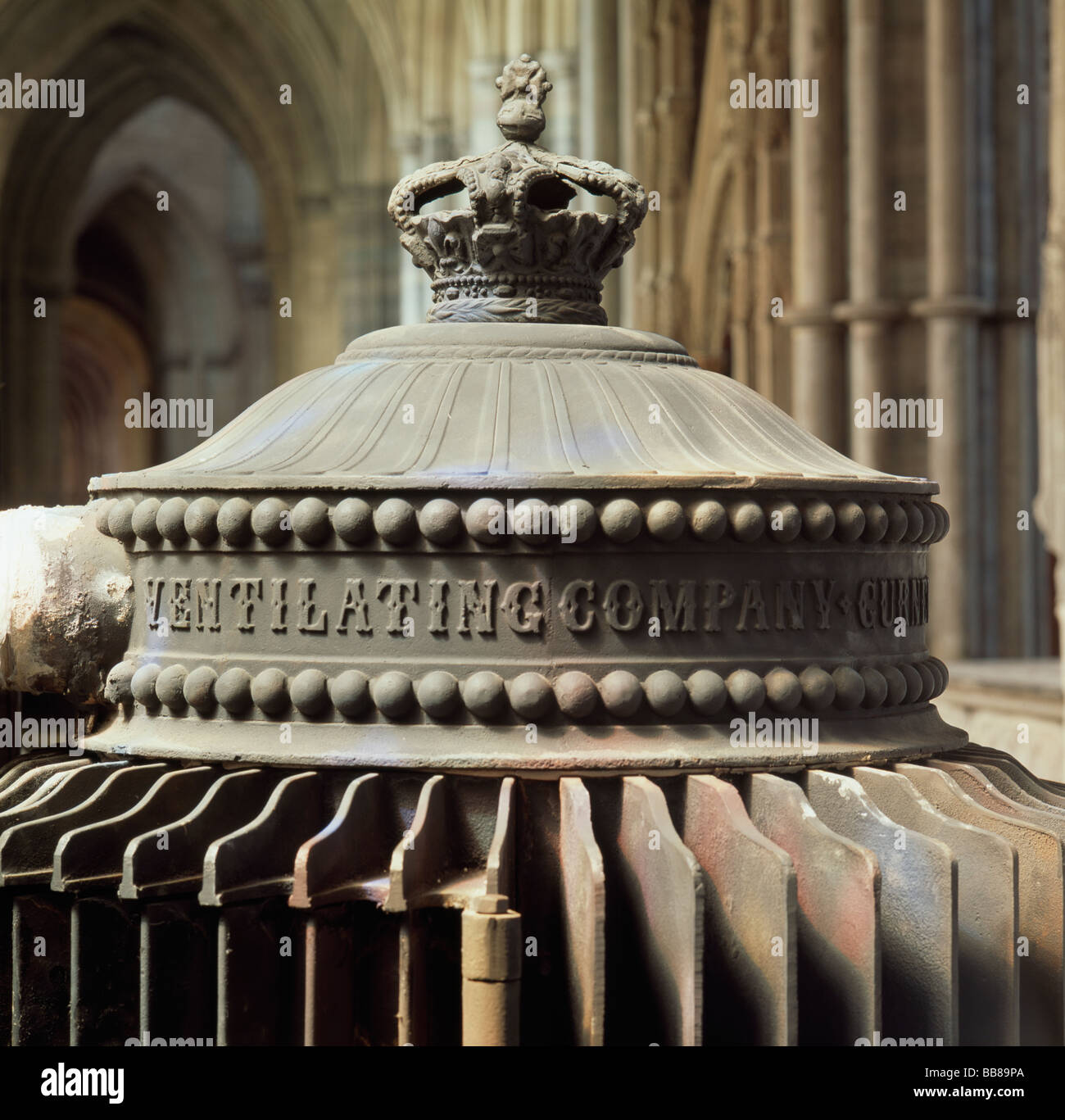 Cattedrale di Ely Vittoriano riscaldamento centrale Gurney termosifone in ghisa Foto Stock