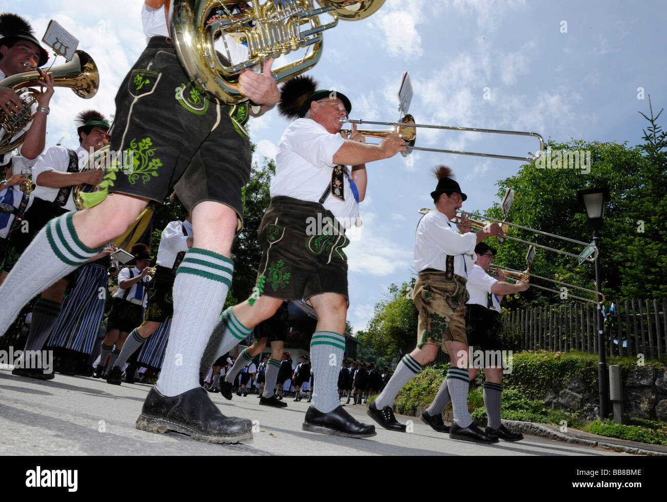 Banda di ottoni presso il festival Gautrachtenfest in Irschenhausen, Alta Baviera, Baviera, Germania Foto Stock