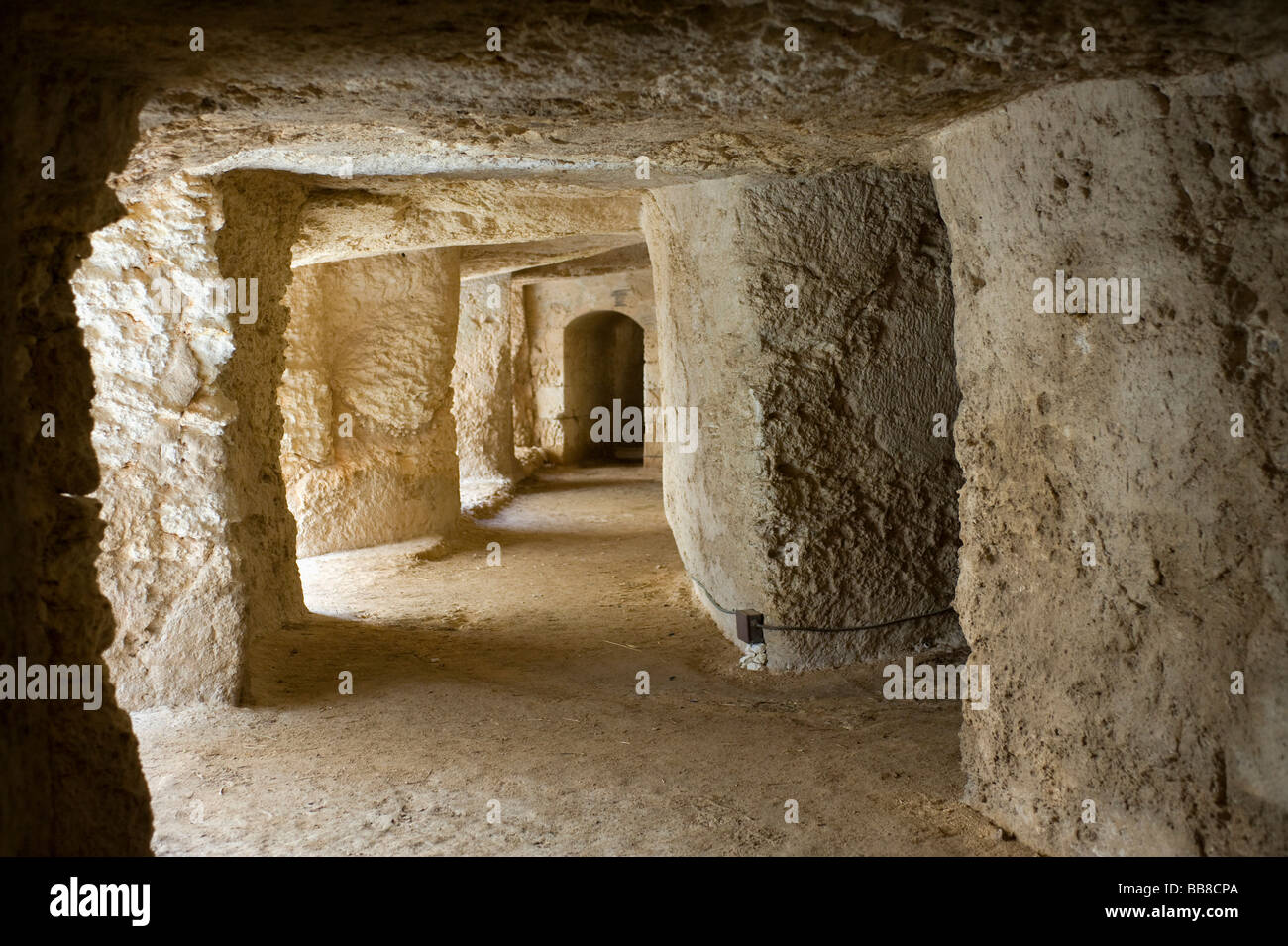 Corridoio di roccia del Castello Eurialo vicino Syracus, Sicilia, Italia Foto Stock