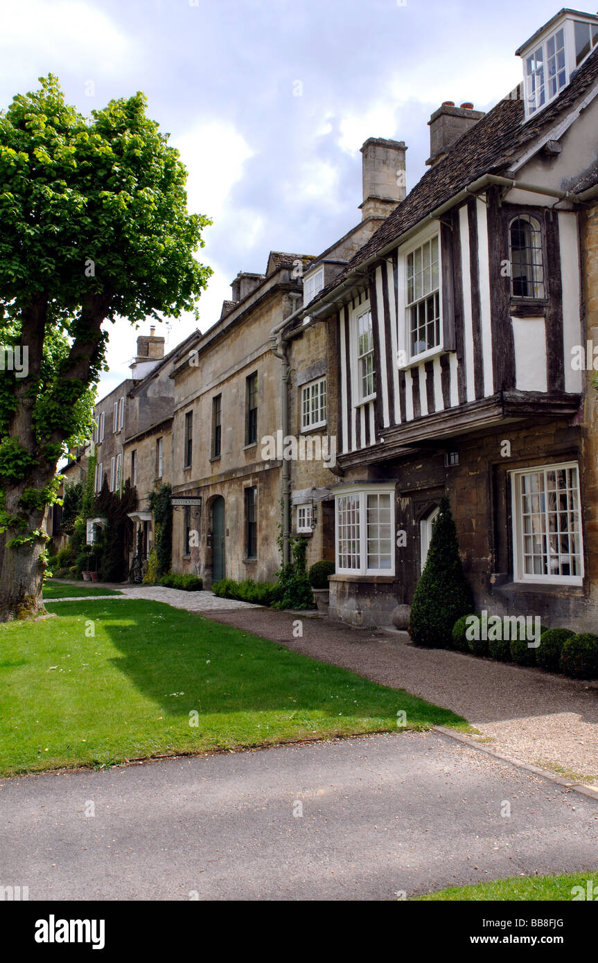 Sheep Street, Burford, Oxfordshire, England, Regno Unito Foto Stock