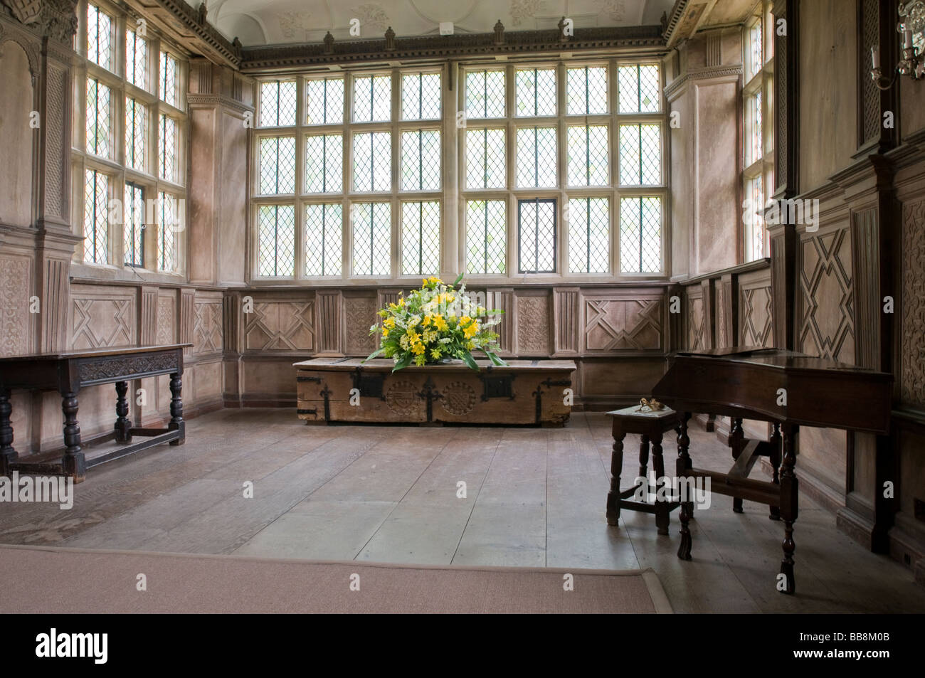 La lunga galleria, Haddon Hall, Bakewell, Derbyshire Foto Stock