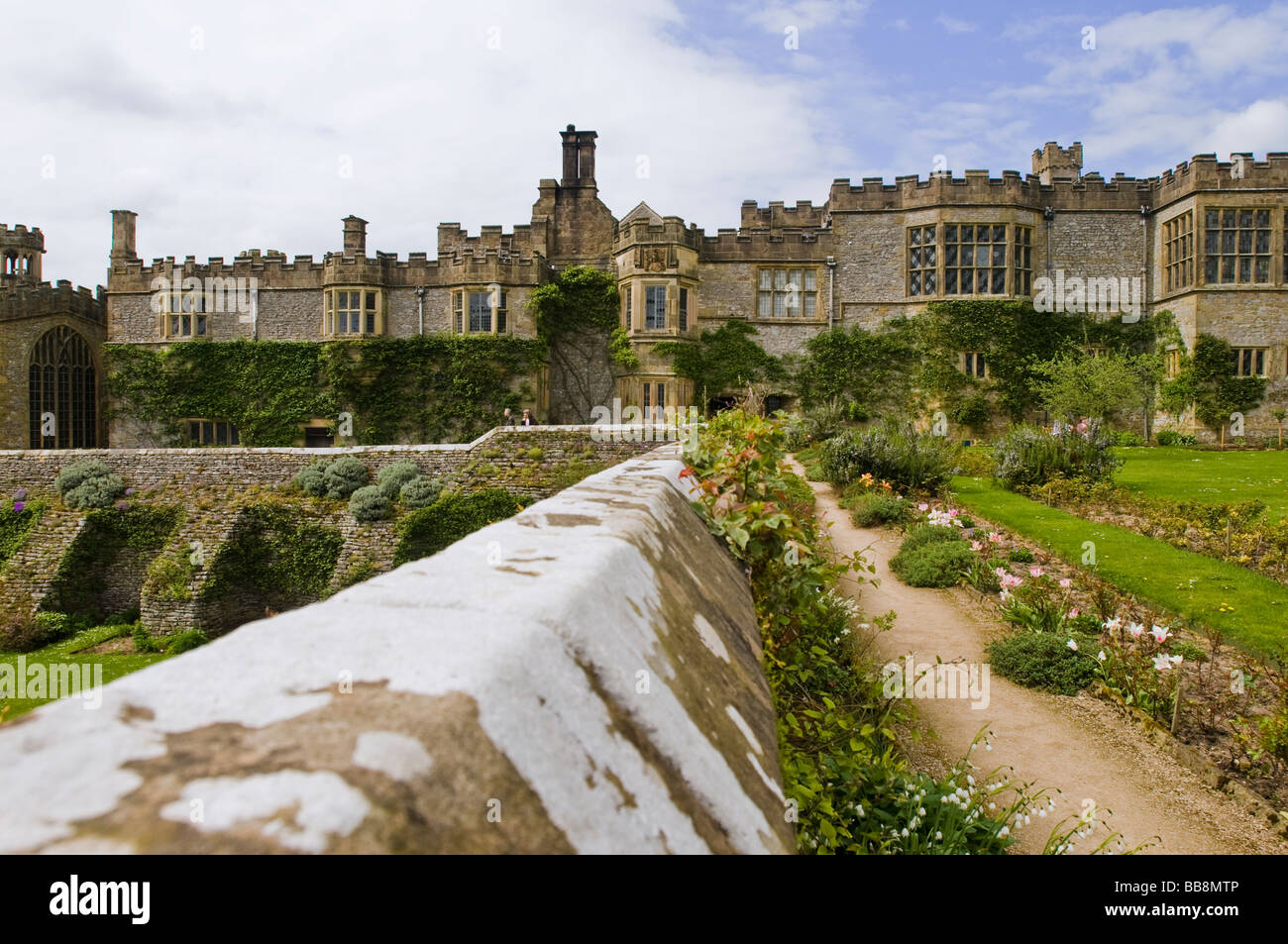 I giardini, Haddon Hall, Bakewell, Derbyshire Foto Stock