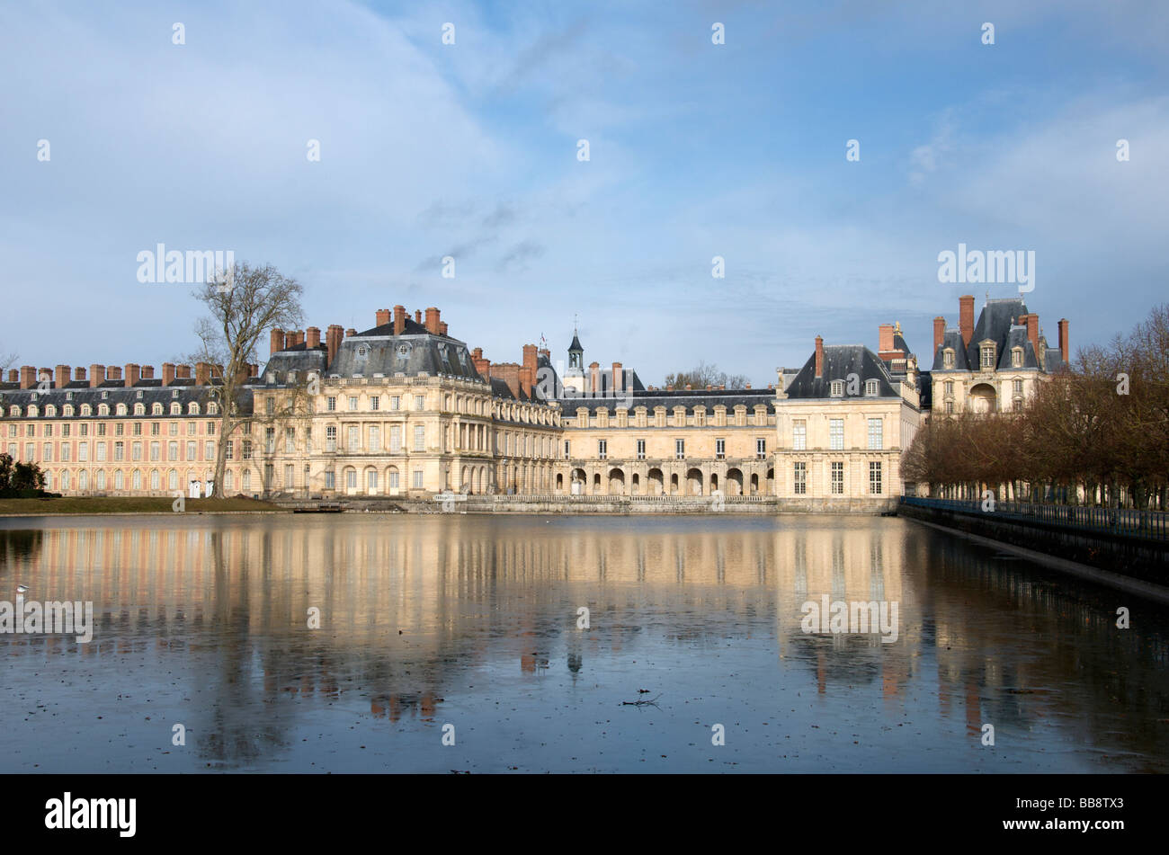 Chateau de Fontainebleau e lago di Seine et Marne Francia Foto Stock