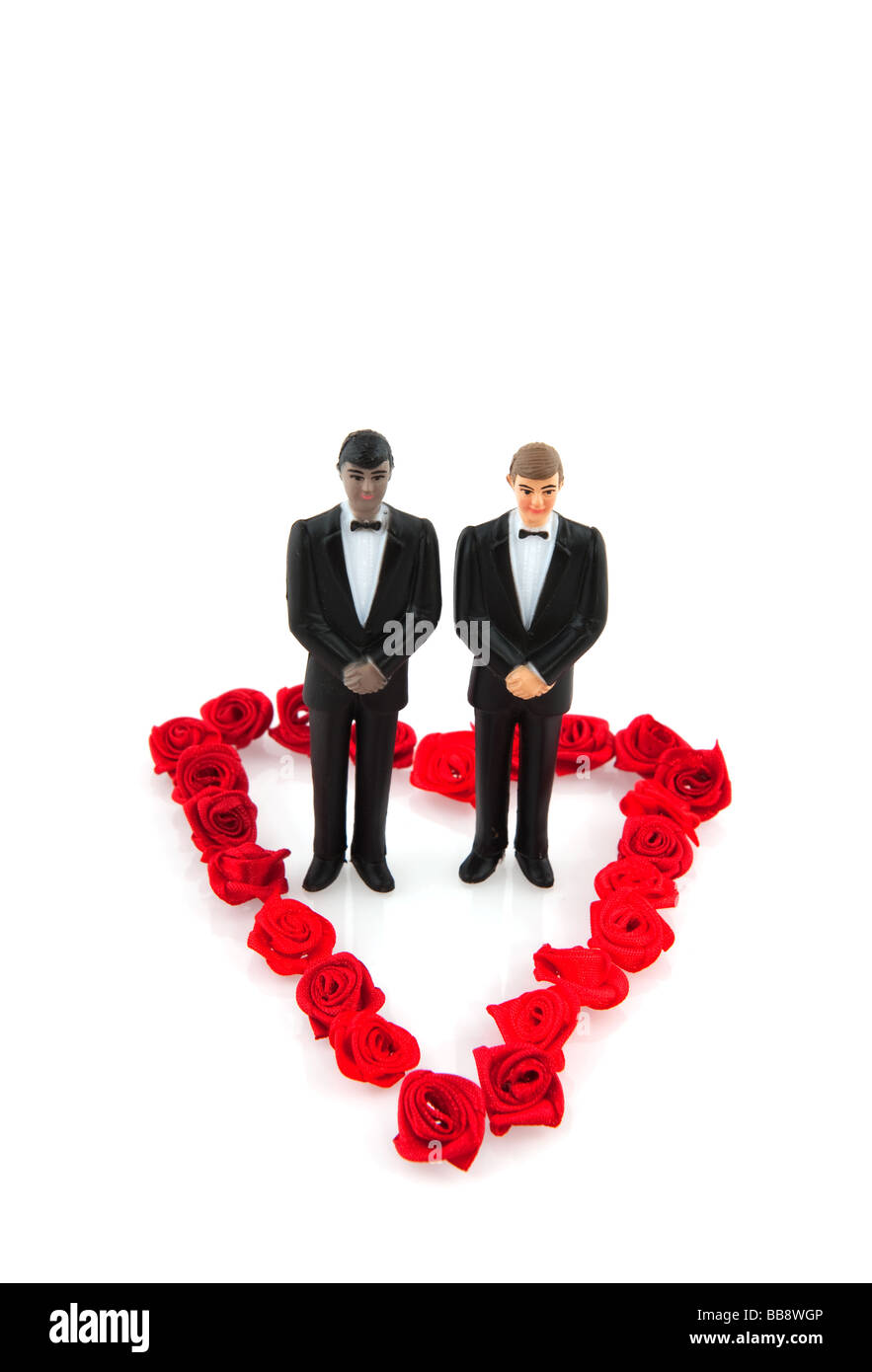 Matrimonio gay con coppia in fiore rosso cuore Foto Stock