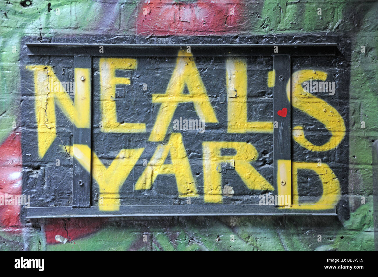 Neal's Yard segno dipinto sulla muratura Covent Garden Londra Inghilterra REGNO UNITO Foto Stock