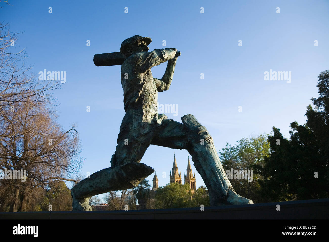 Statua di Don (Sir Donald Bradman) a Adelaide Oval in North Adelaide. Adelaide, South Australia, Australia Foto Stock