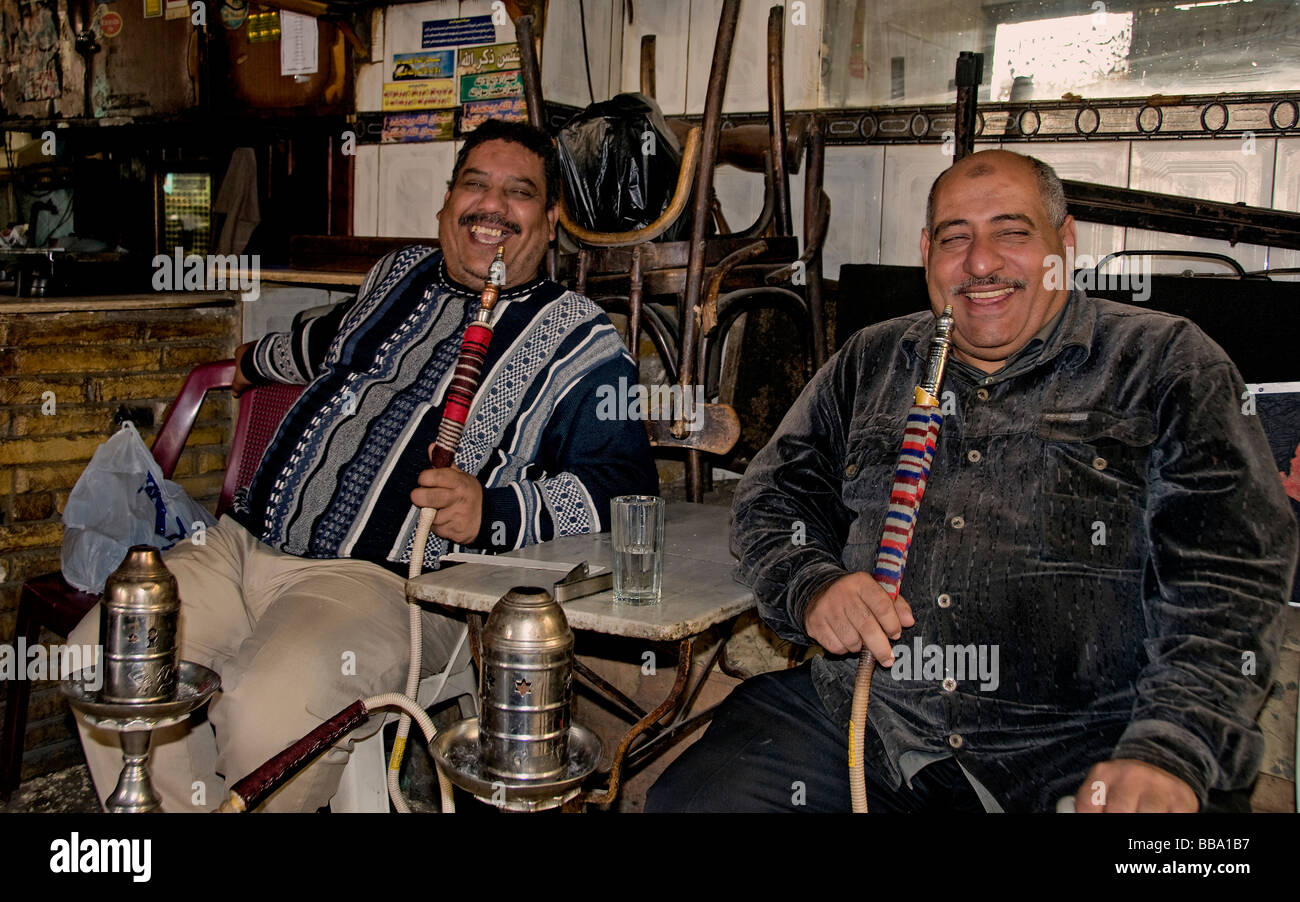 Centro de Il Cairo Egitto Midan Tahrir acqua mercato della tubazione Foto Stock