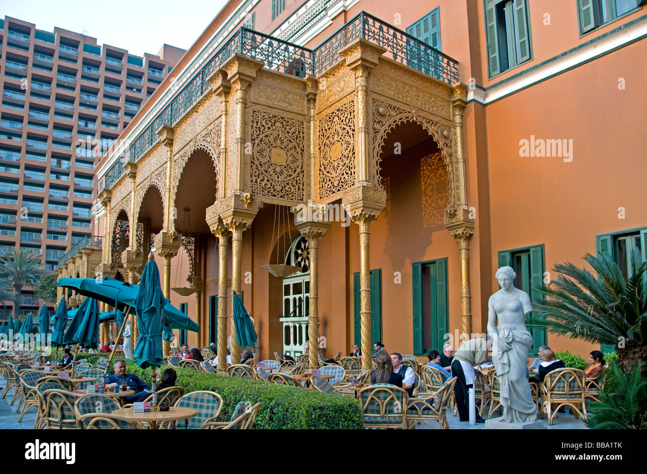 Il Cairo Egitto Marriott Hotel Gezira Palace Royal inglese British Inghilterra Garden Foto Stock