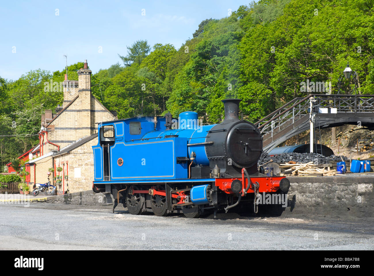 Stazione Haverthwaite sul lago & Haverthwaite ferroviarie, South Lakeland, Cumbria, England Regno Unito Foto Stock