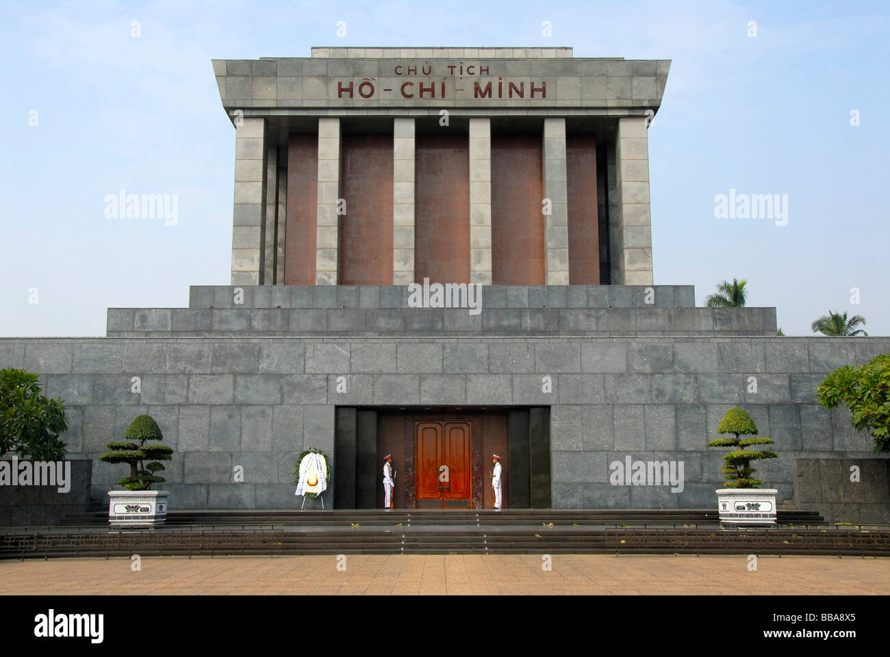 Mausoleo di Ho Chi Minh, vista frontale, Hanoi, Vietnam, Asia sud-orientale, Asia Foto Stock