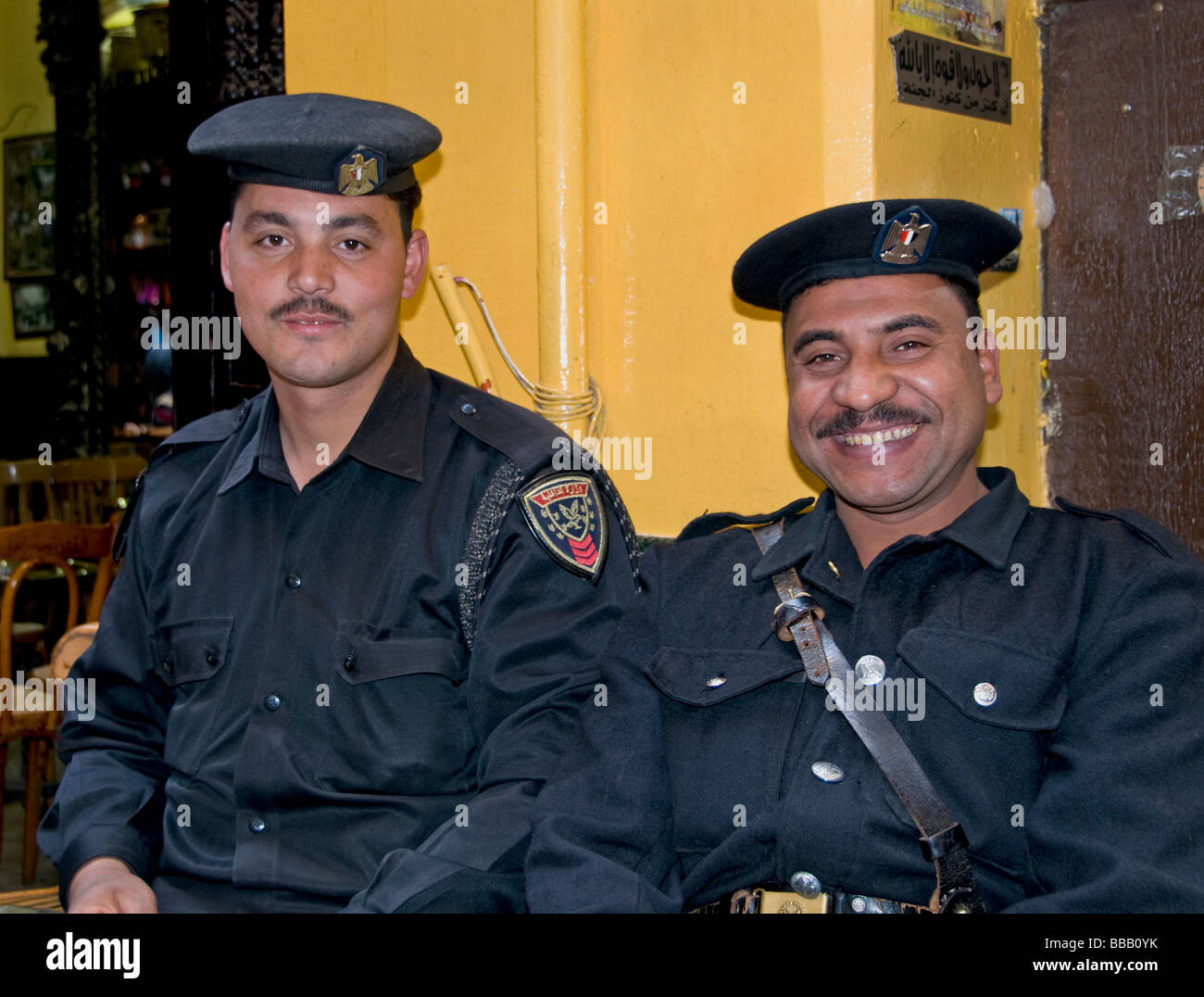 Khan el Khalili Cairo Islamico Egitto Bazaar Souk souk risale al 1382 Djaharks emiro el-Khalili caravanserai Foto Stock
