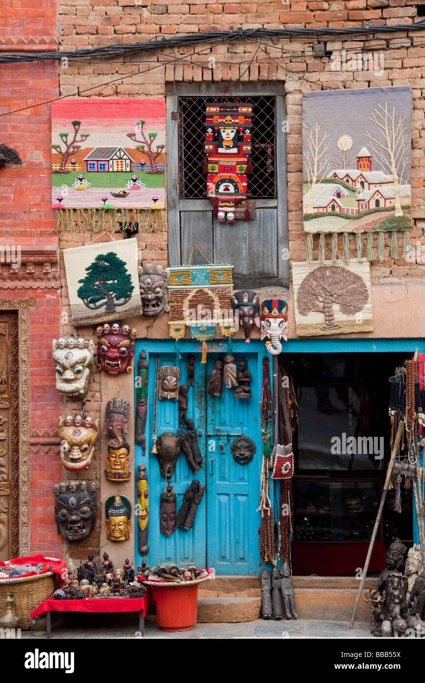 Scena di strada, edifici tradizionali, templi a Kathmandu, Nepal Foto Stock