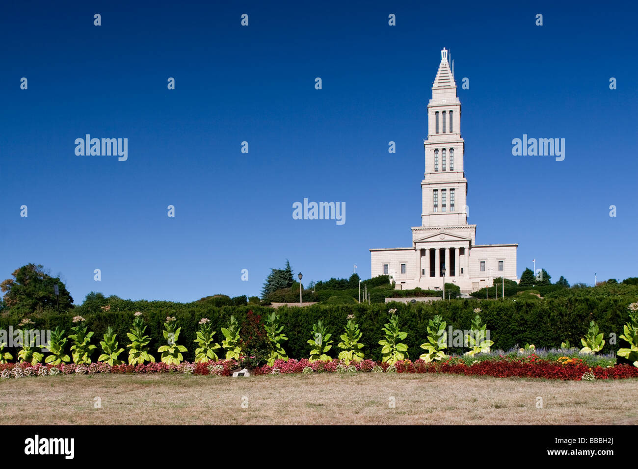 George Washington Masonic National Memorial, ad Alexandria, Virginia, Stati Uniti d'America. Uso decorativo di piante di tabacco di fronte. Foto Stock