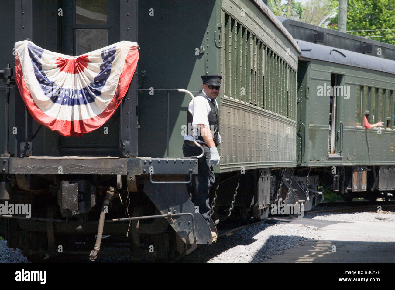 Escursione a vapore treno Arcade e Attica Railroad lasciando Arcade in western New York Wyoming County Foto Stock