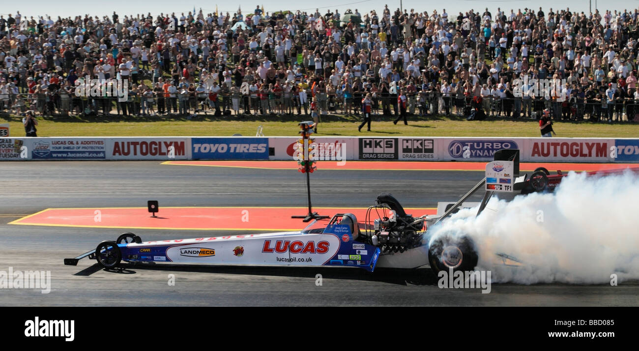 Top fuel dragster pilotato da Andy Carter. Santa Pod Raceway. Foto Stock