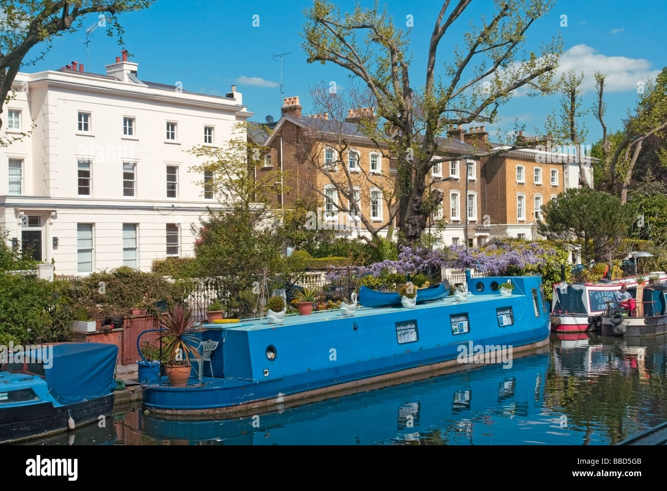 Battelli sul Regent's Canal, Little Venice, Maida Vale, West London Foto Stock