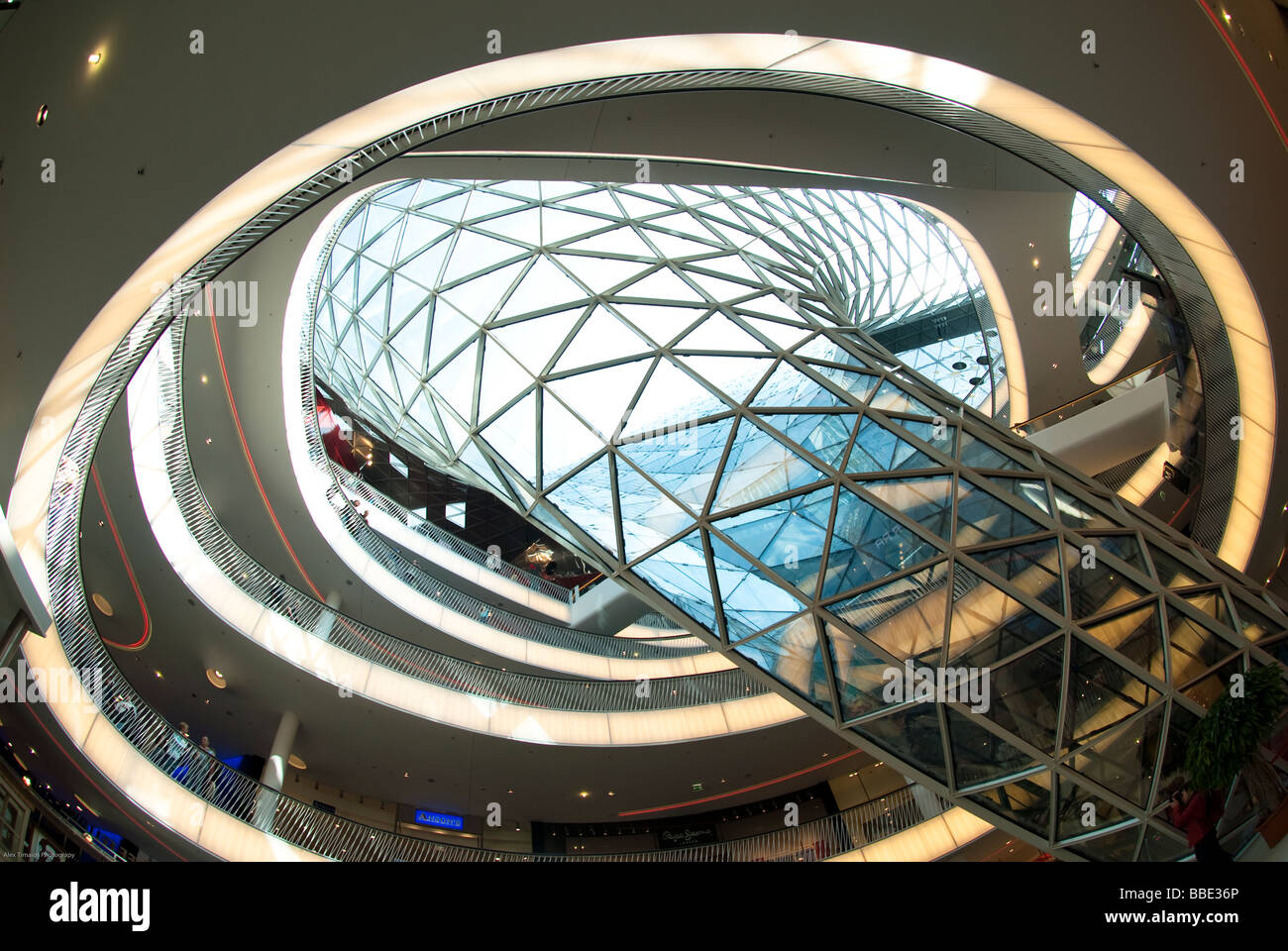 La nuova galleria dello shopping 'myZeil' a Francoforte, Germania Foto Stock