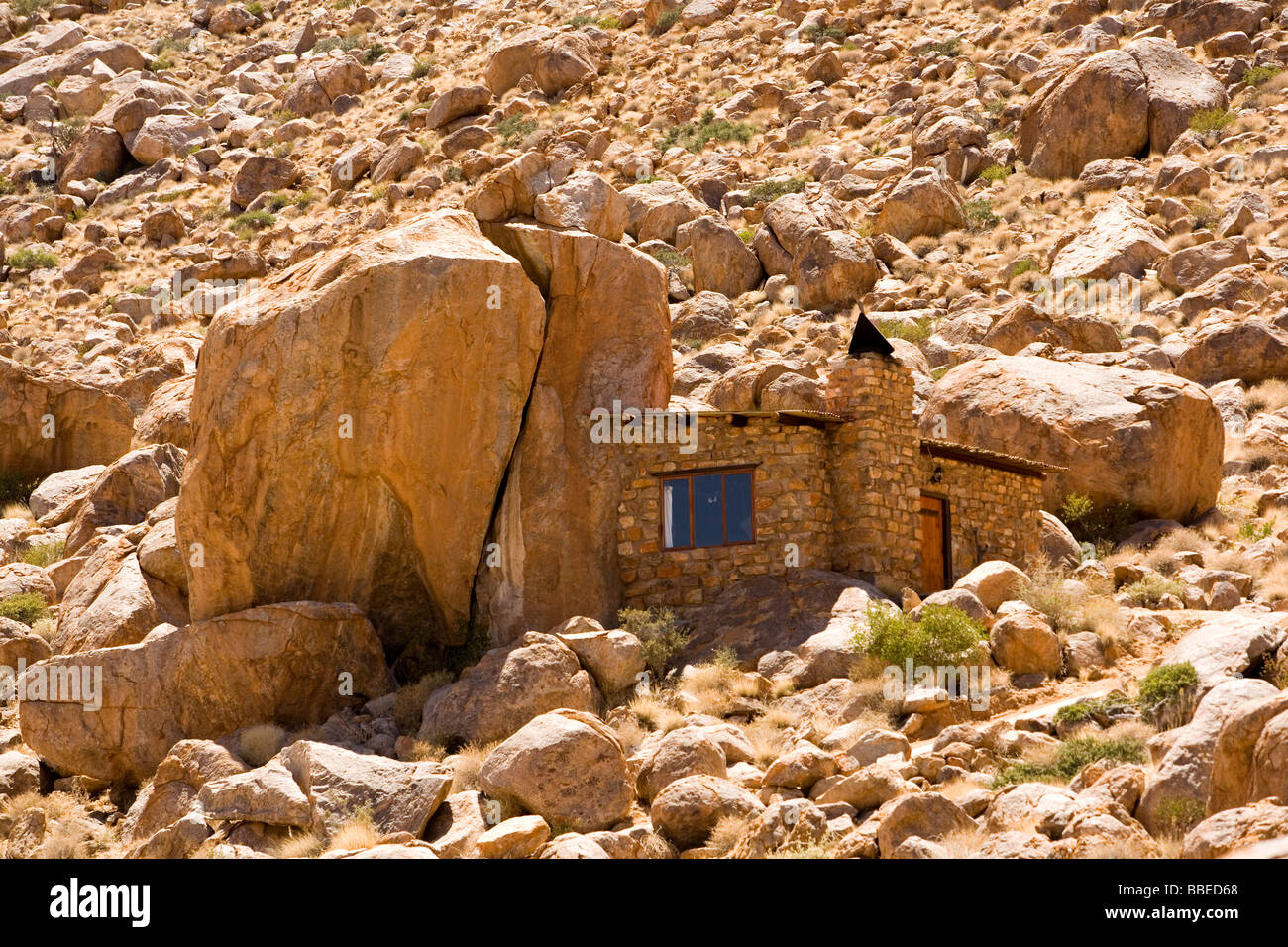 Casa di pietra a nido d'aquila Lodge, Klein-Aus Vista, Gondwana Sperrgebiet Rand Park, Namibia Foto Stock