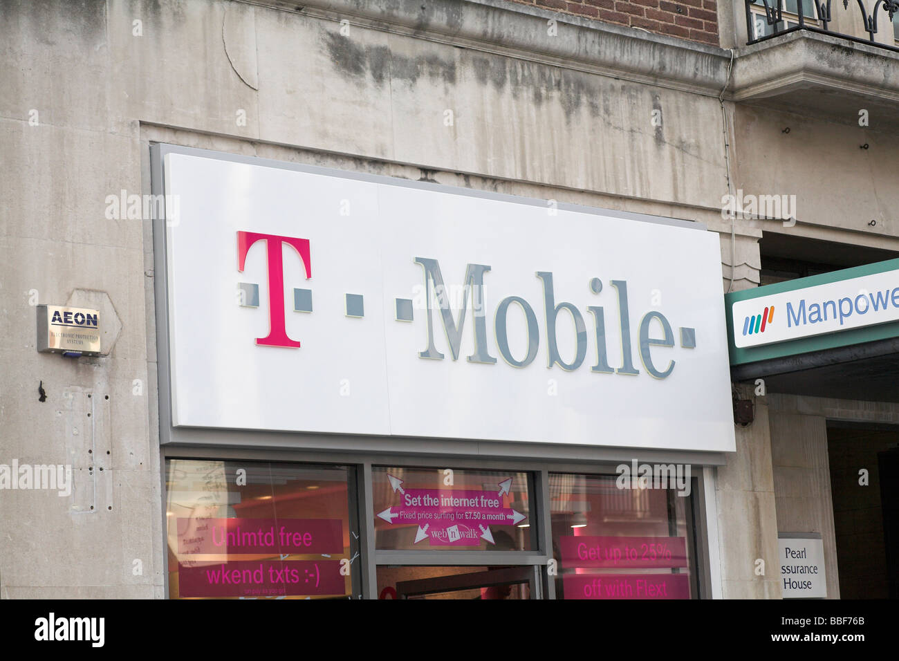 T Mobile phone shop Exeter high St Foto Stock