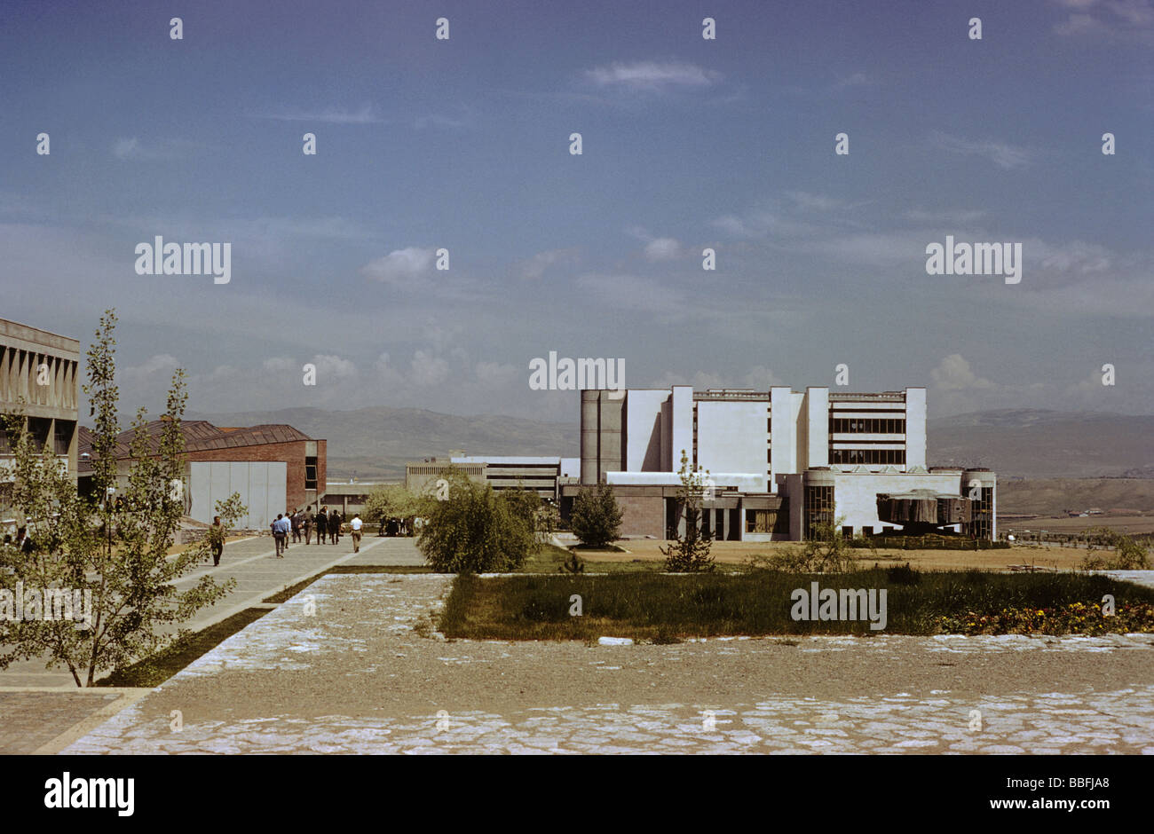 Edificio di fisica Auditorium edificio biblioteca METU Ankara Turchia 680500 058 Foto Stock