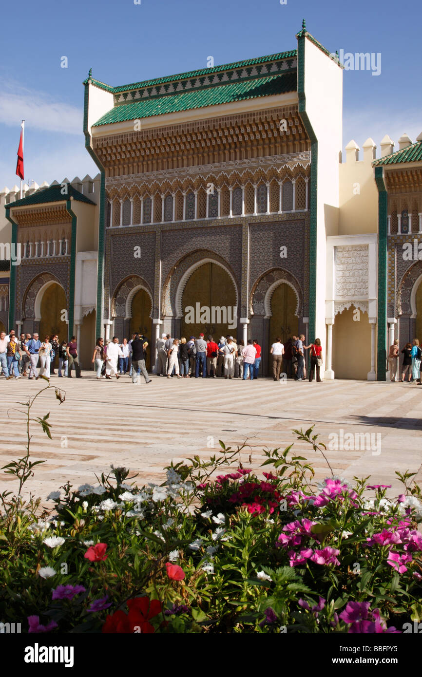 Africa, Nord Africa, Marocco, Fes, Fès el-Jdid, Place des Alaouites, Dar El Makhzen, Royal Palace Foto Stock