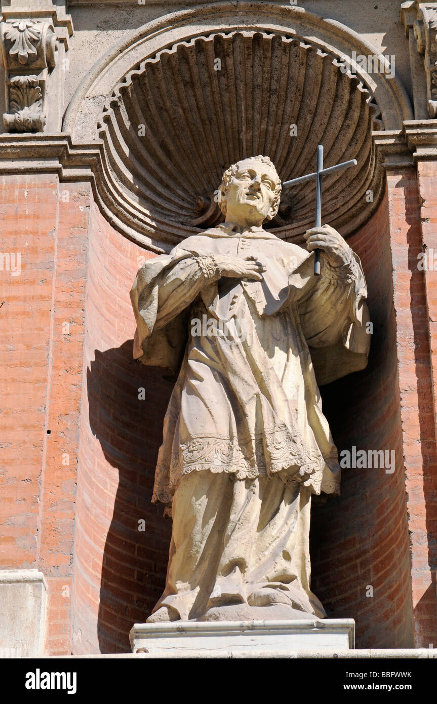 Santa Croce, scultura, facciata, Santo Tomas y San Felipe Neri Chiesa, Plaza de San Vicente Ferrer Square, Valencia, Spagna, Eur Foto Stock
