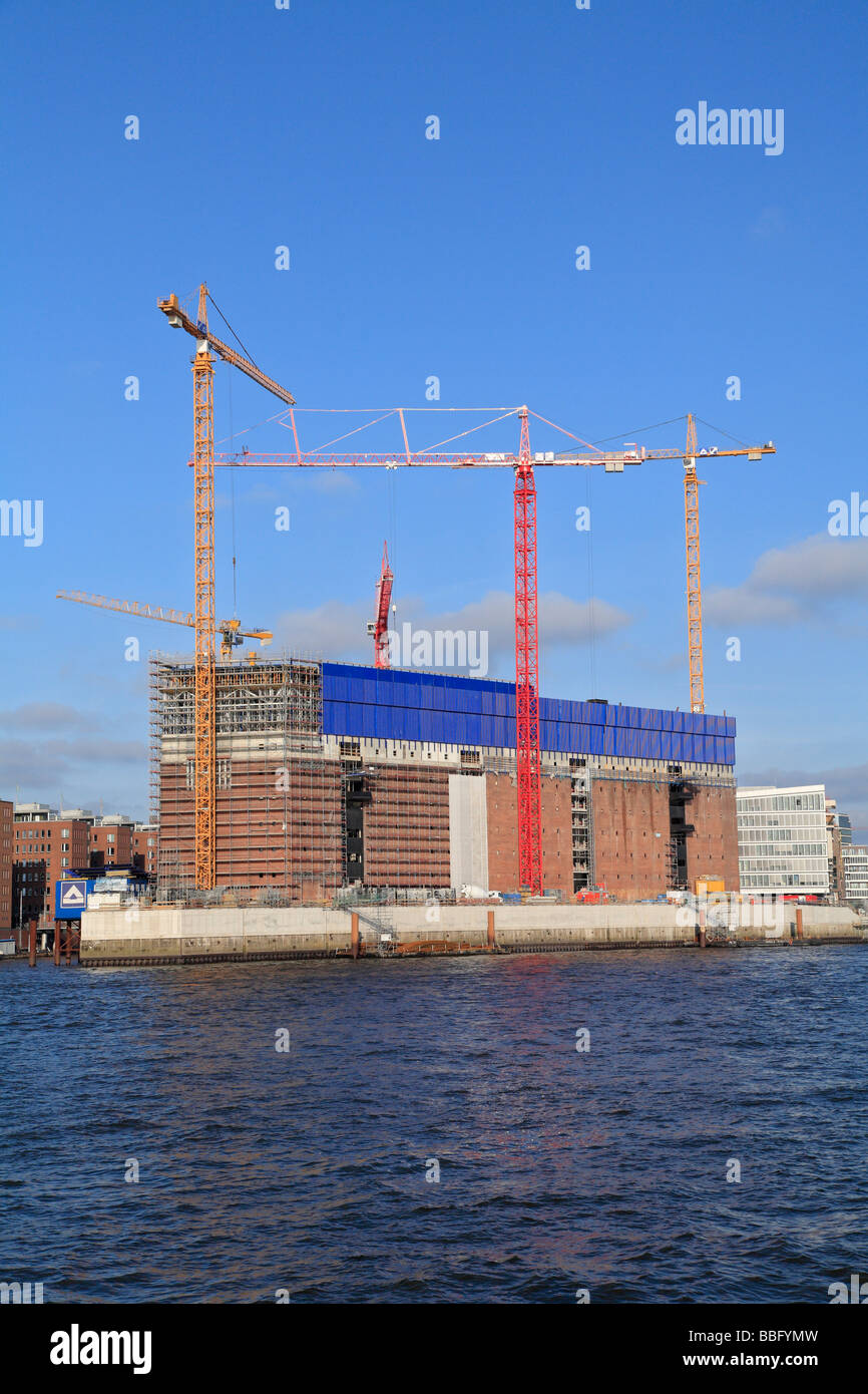 Sito in costruzione, Elbphilharmonie philharmonic hall, Kaispeicher magazzino, Hafencity Harbor City, il porto di Amburgo, Germania, Foto Stock