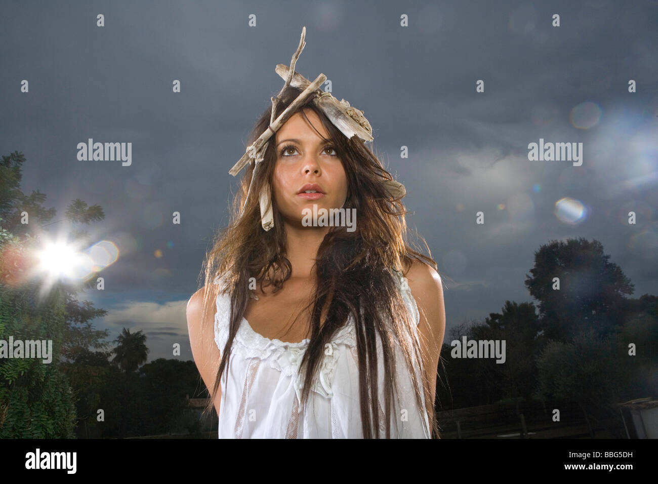 Donna con testa ornamento esterno Foto Stock