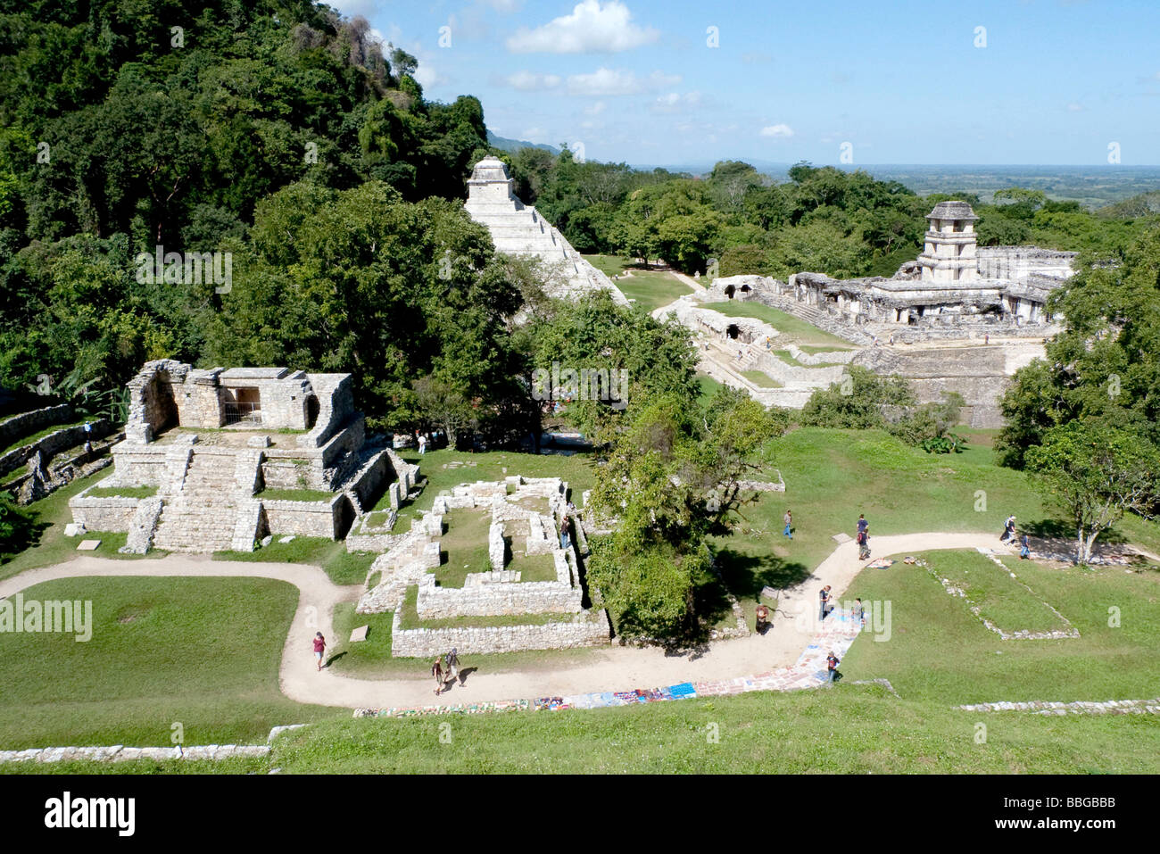 Il tempio delle iscrizioni e il Tempio del Sole, tempio Maya vicino a Palenque, Chiapas, Messico, America Centrale Foto Stock