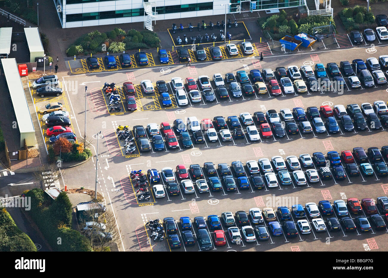 Vista aerea di un parcheggio auto. Bournemouth Dorset. Regno Unito. Foto Stock
