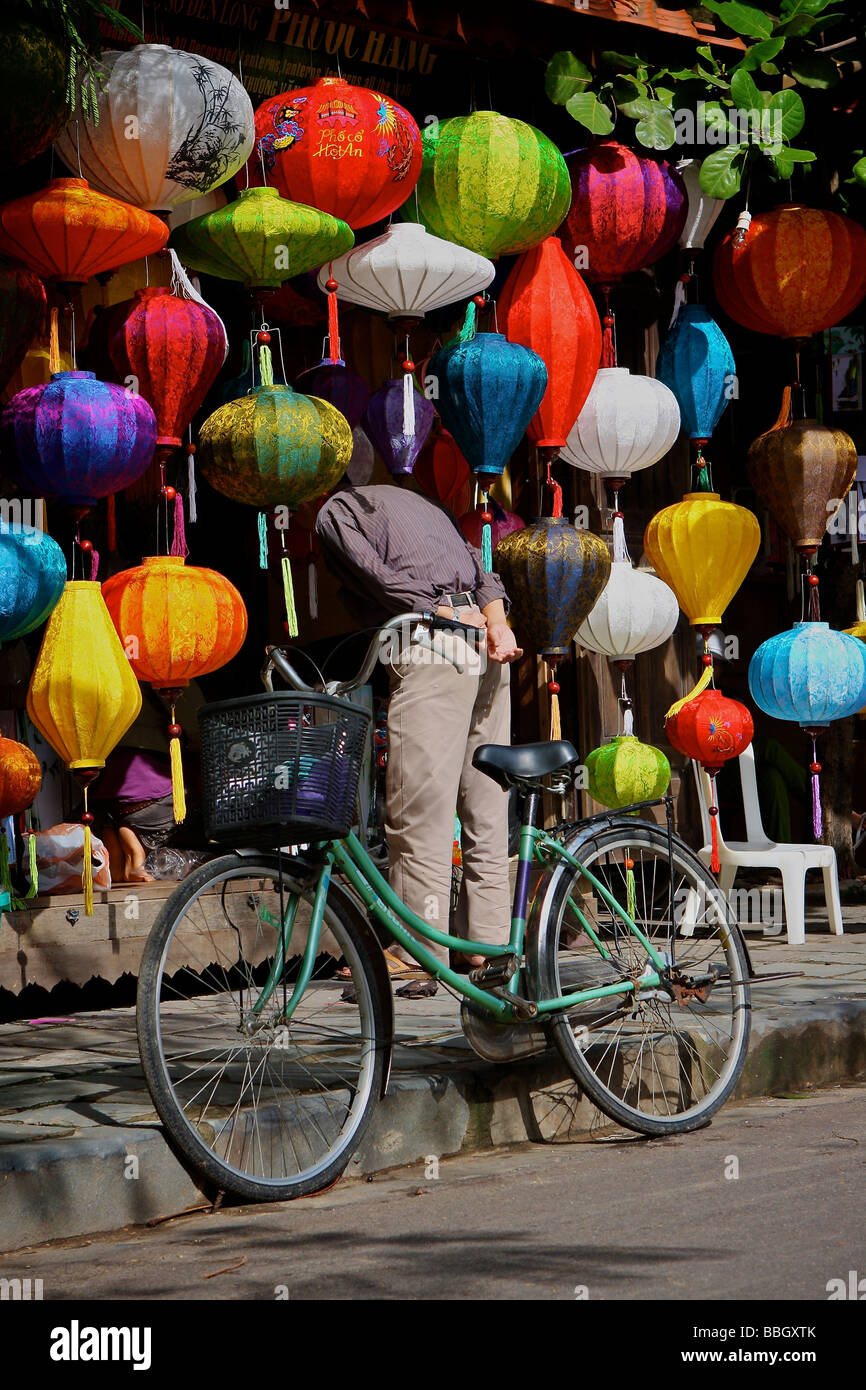 Lanterne di seta shop ad Hoi An Foto Stock