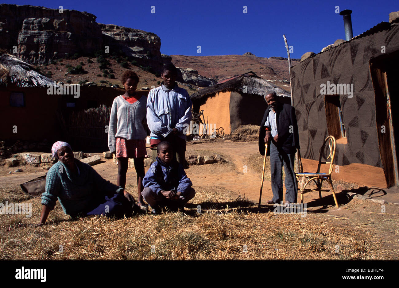 Basotho uomini a homestead vicino Clarens Freestate Sud Africa Foto Stock
